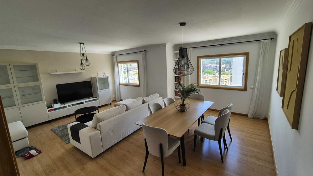 Apartamento T2 à venda em Lisboa.