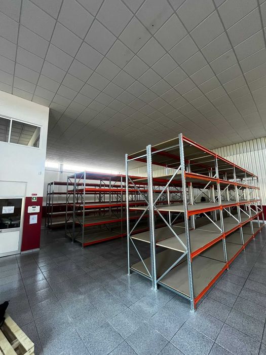 Estantes metálicas cargas leves