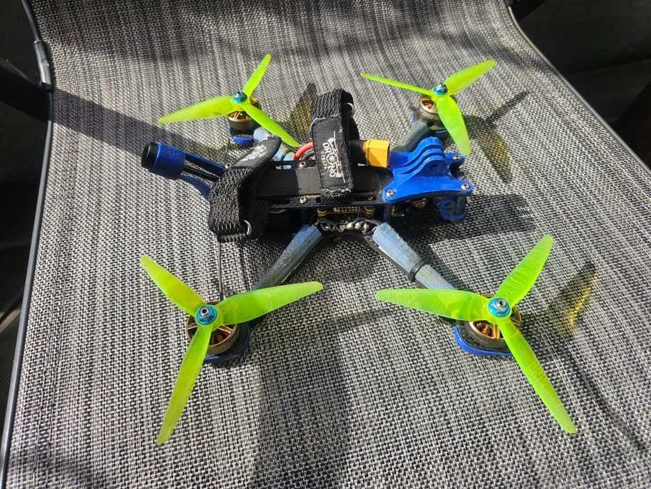 Dron Fpv 5" Dronostrefa DS5, DJI o3, TBS Crossfire