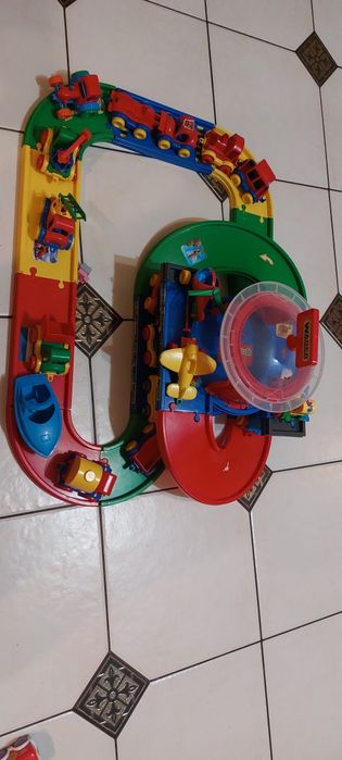 Іграшки,  трек, гараж "вадер"  "WADER"