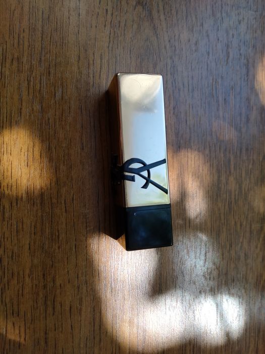 Yves Saint Laurent rouge pur couture P22 Rose Celebration