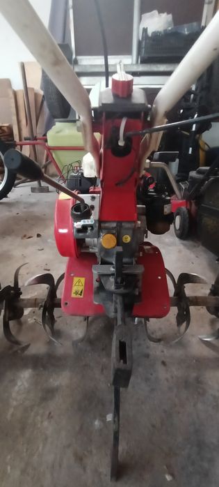 Moto enxada Yanmar