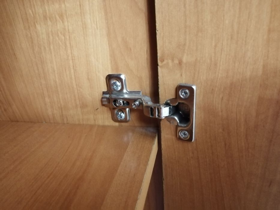 Закритий шкаф-пенал (стелаж). ДСП Польша. Стан ідеальний! Самовивіз