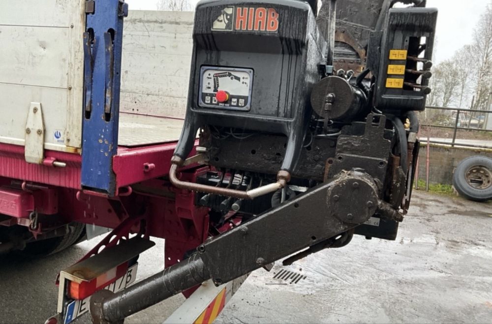 Volvo FH16 700 + HDS HIAB XS