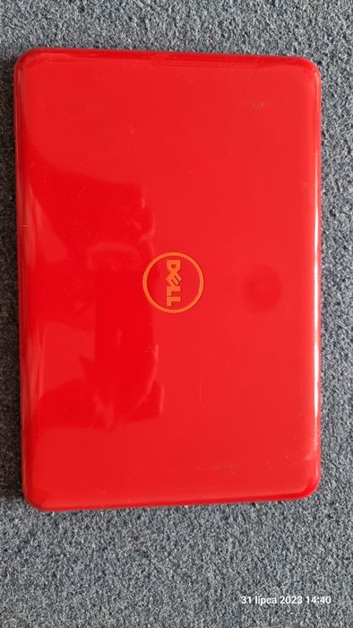 SPRZEDAM LAPTOPA  - Idealny do pracy i rozrywki! DELL Laptop 8 RAM