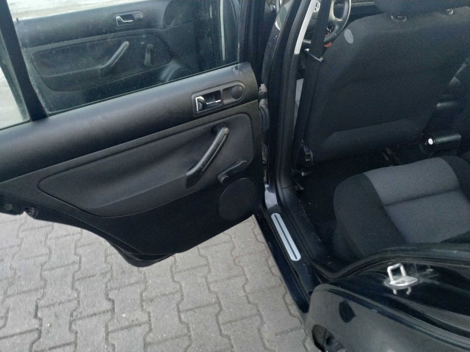 Volkswagen Golf IV 1.6  + gaz, hak