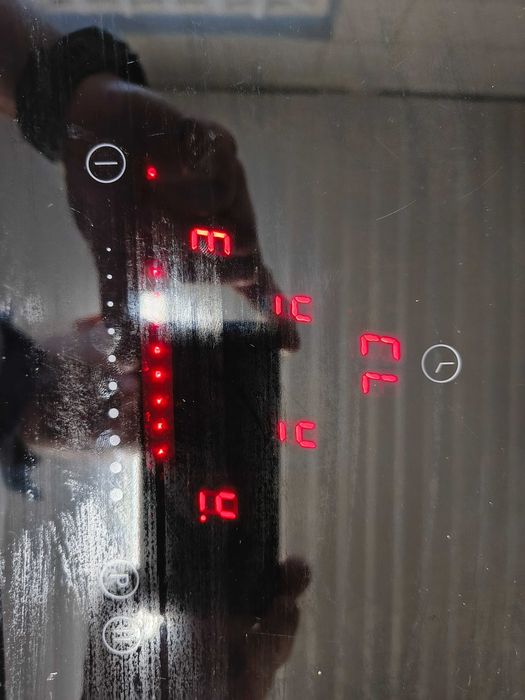 Płyta indukcyjna AMICA PBF4VI512FTB4S
