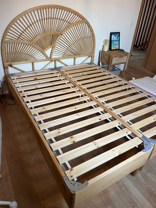 IKEA ESPEVÄR Mattress Base / Bed Frame (160x200 cm) with Legs