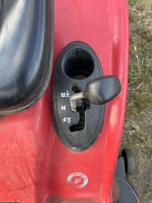 Traktorek MTD Sn135A
