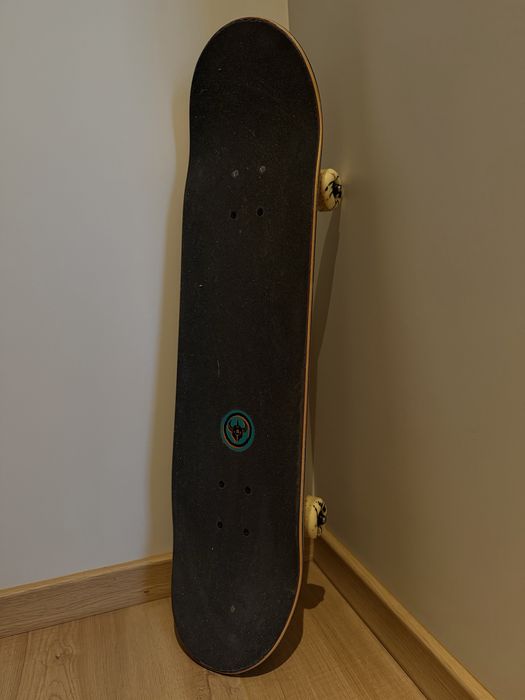 Продам скейтборд Darkstar