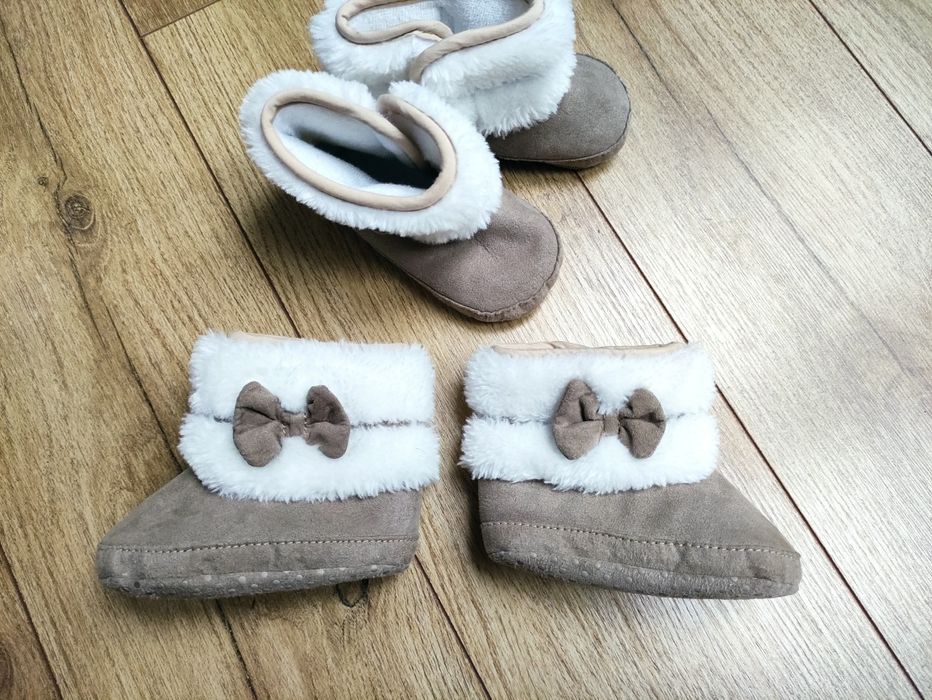 Ciepłe buciki, niechodki dla bliźniaczek, roz.18-19