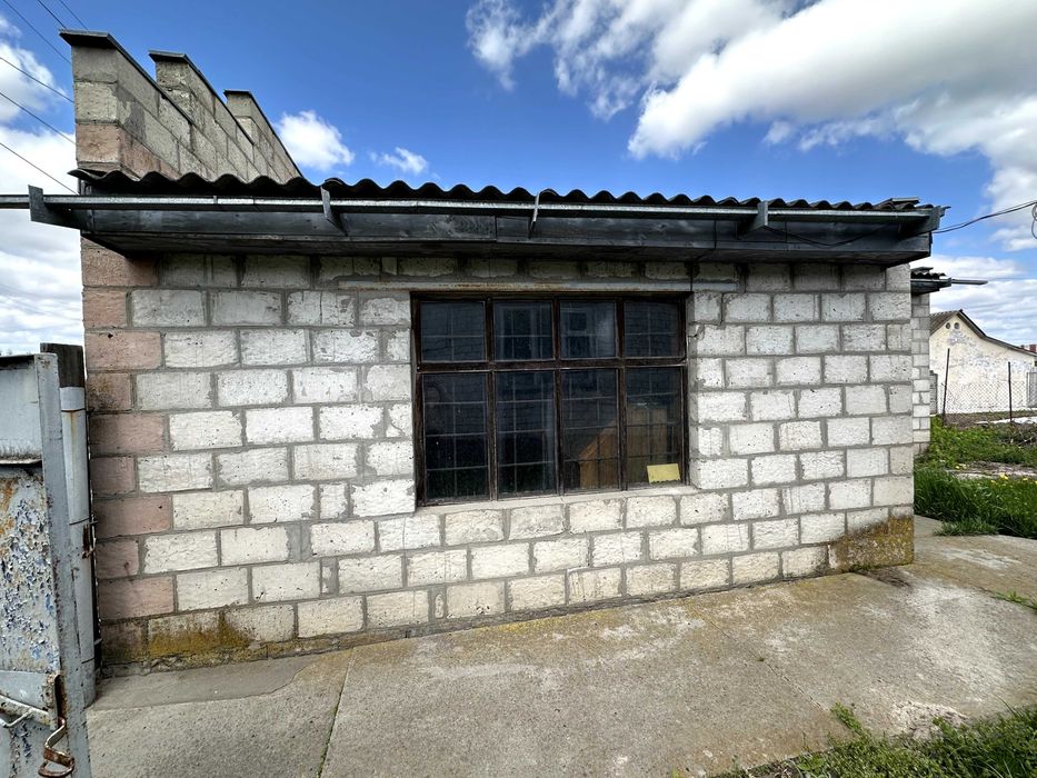 Продам дім 91 м2 , ділянка 0,15 га з великим гаражем в с. Манжосівка