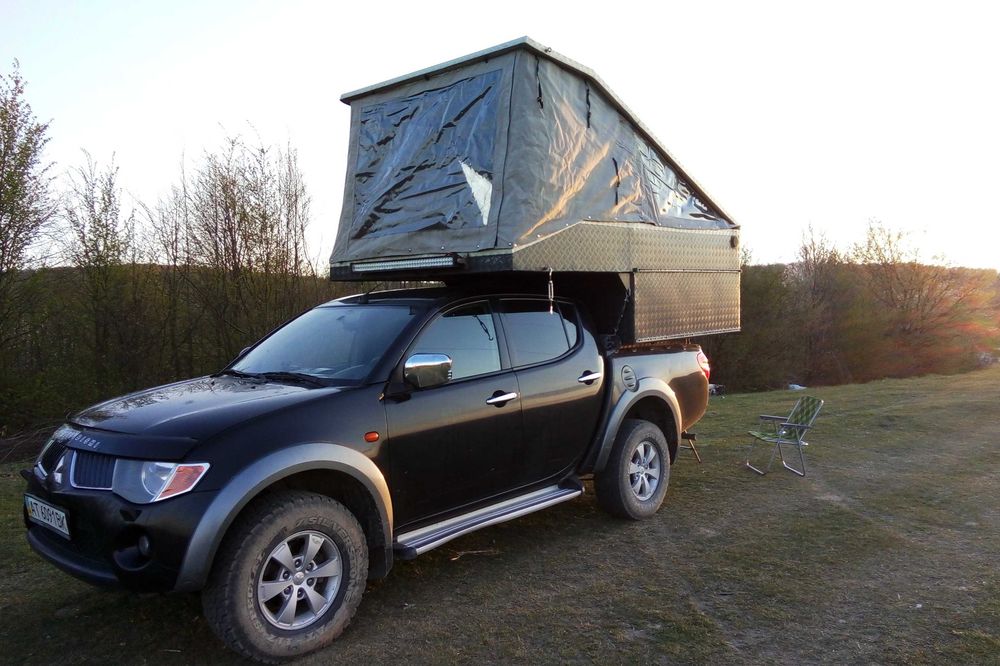 Житловий модуль в пікап L200