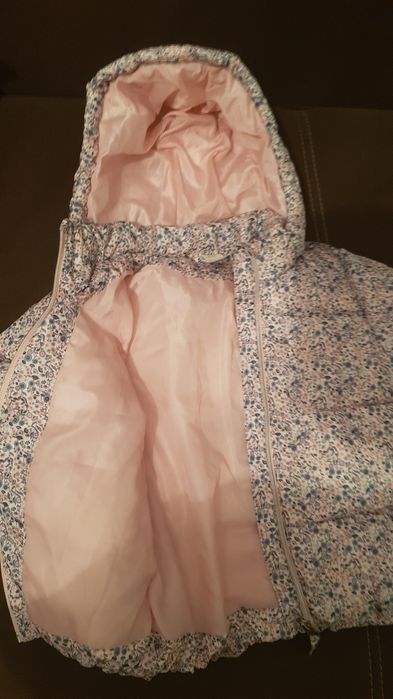 Zimowa kurtka H&M w rozmiarze 104