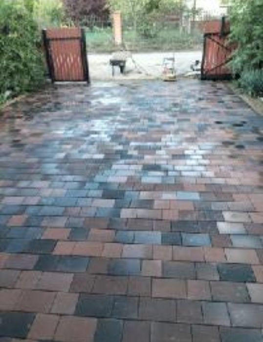 Oferuje Ukladanie kostki brukowej i kamienia granitowego