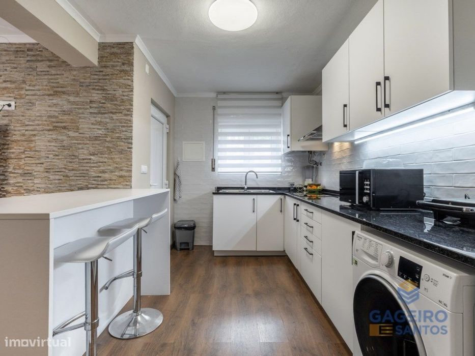 Moradia Remodelada T2 + 2