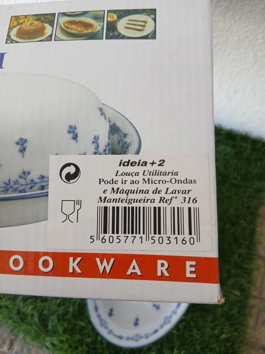 Manteigueira em loiça