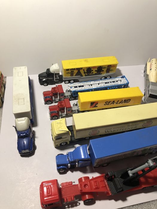 Camiões miniatura