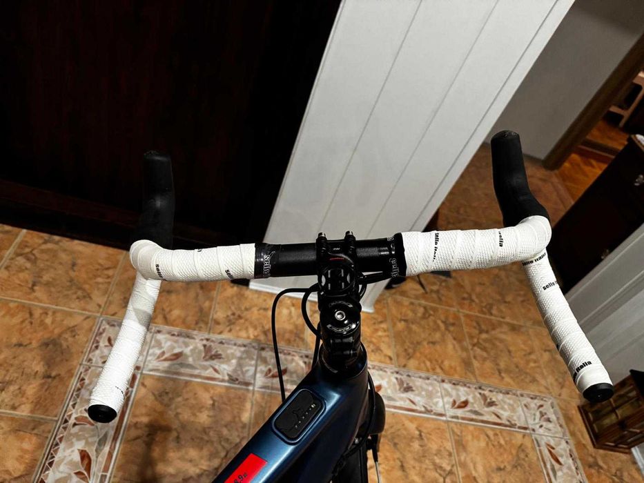 Rower Gravel elektryczny Boardman ADV 8.9E 1x11 Fazua 50