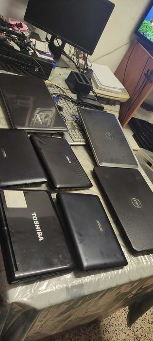 Lote de 7 Portateis I5, I3 e Atoms, avariados e a funcionar