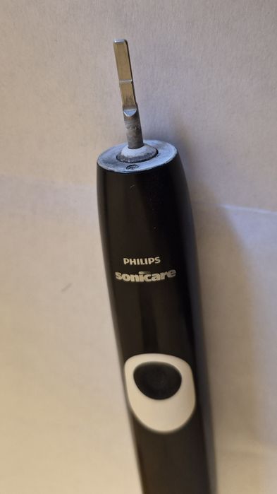 Szczoteczka soniczna Philips Sonicare HX 680 U