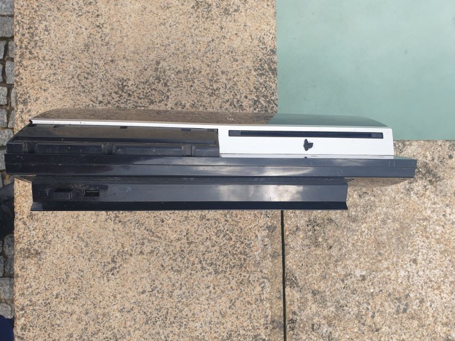 Playstation 3 fat + comandos (peças)