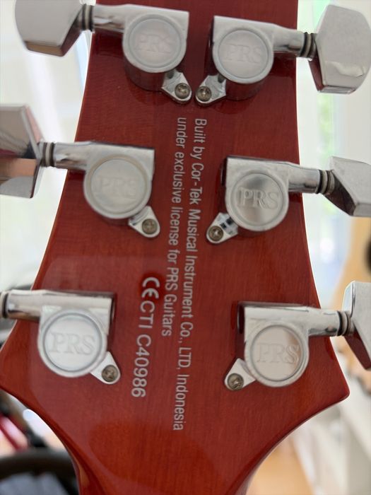 Guitarra PRS SE Custom 24 - Excelente Estado