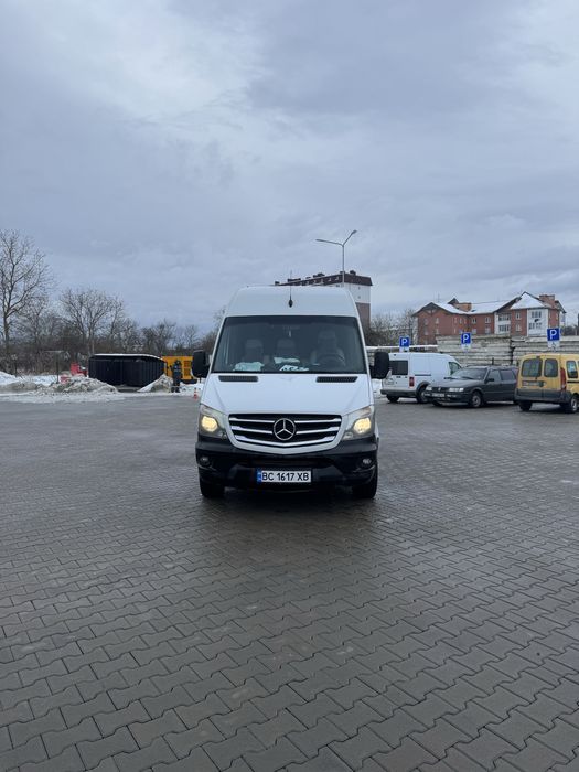 Продам Sprinter 318