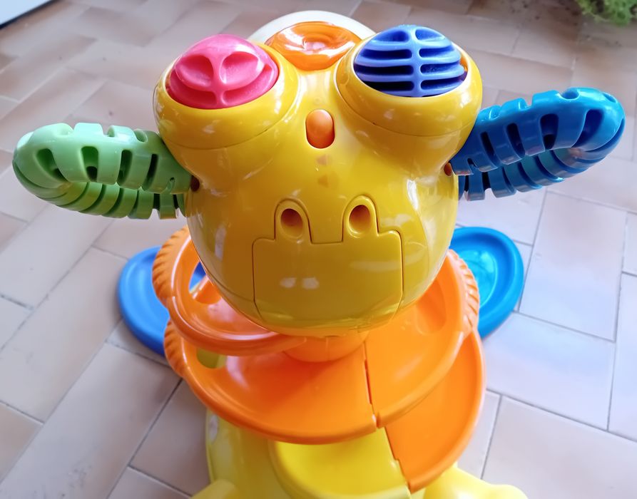 Brinquedo Girafa Musical Fischer Price