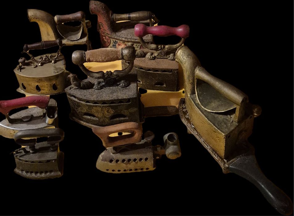 Conjunto de ferros muito antigos