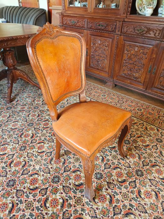 Magnífico Conjunto de Jantar Clássico – Mesa Extensível + 6 Cadeiras em Pele