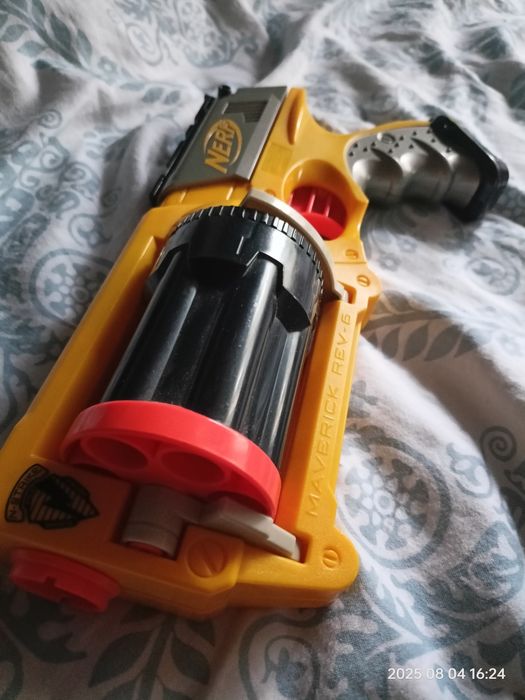Wyrzutnia Nerf N-Strike Maverick REV-6
