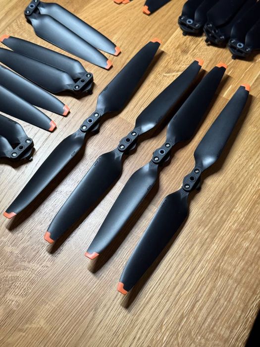 DJI Mavic 3. Пропелеры/лопасті з РЕЗИН. кінчиками.Ціна за комплект 4шт