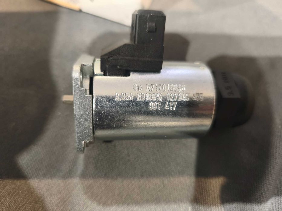 Elektrozawór agco parts