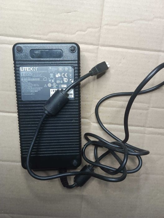 Блок живлення питания 12V6A -53.5V1.55A ADP-150BR B штекер 4-pin