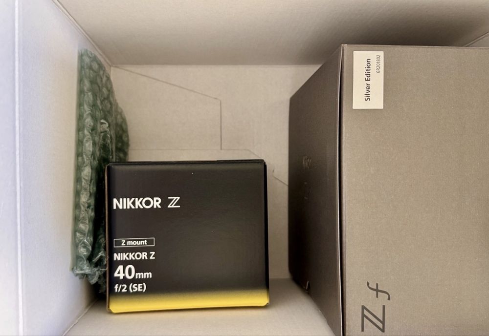 NIKON ZF Silver / Como Nova