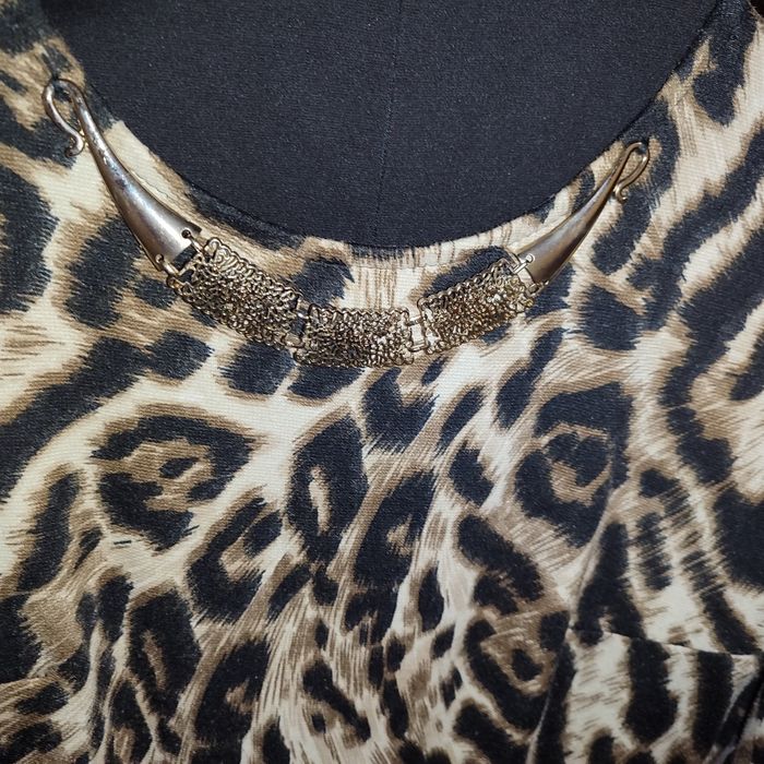 Жіноча вечірня сукня