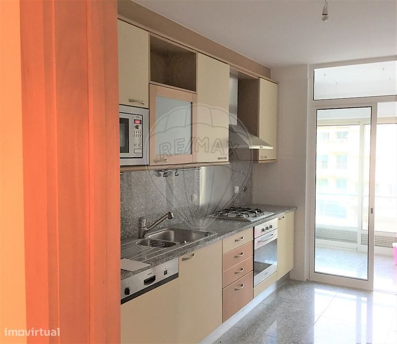 Apartamento T2 para arrendamento