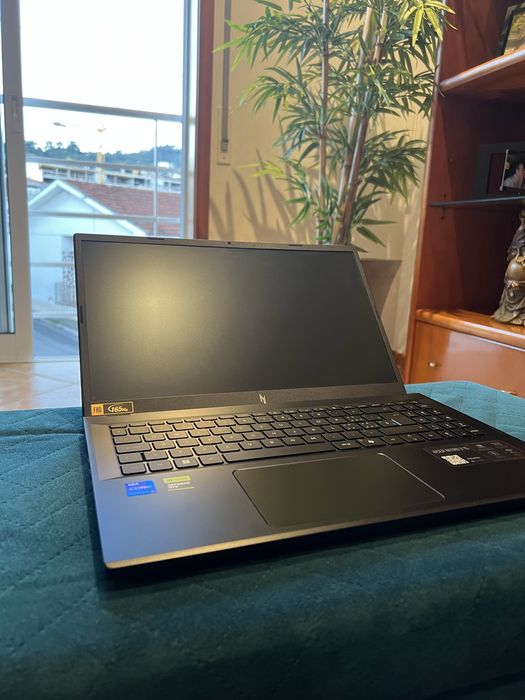 Acer Nitro V 15 | i9-13900H | RTX 5060 8GB | 32GB RAM | 1TB SSD | 165Hz