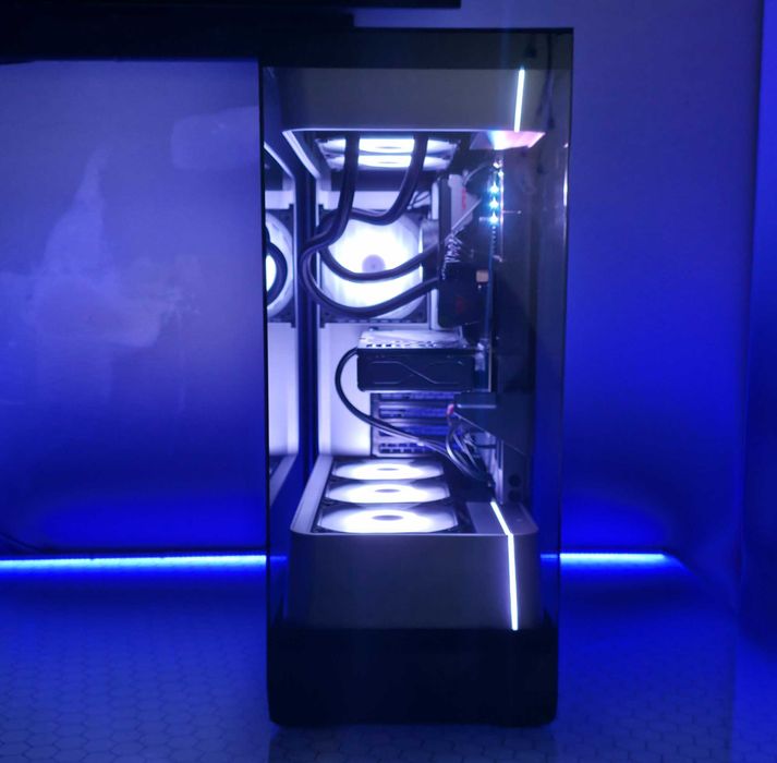 Komputer gamingowy Ryzen 7 7800X3D, RTX 5070, DDR 5 32gb 6000m, M2 1Tb