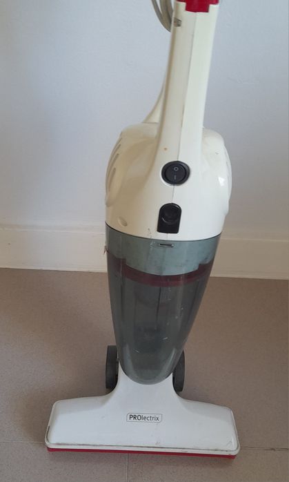 Aspirador vertical 600w