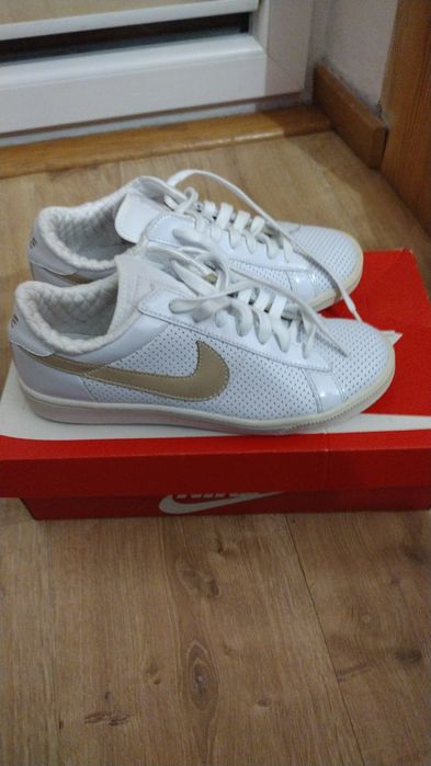 Buty sportowe Nike damskie