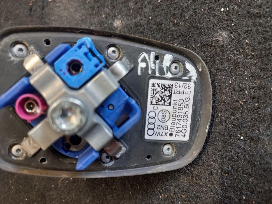 Antena dachową GPS navi audi a4 b8 a5 8t