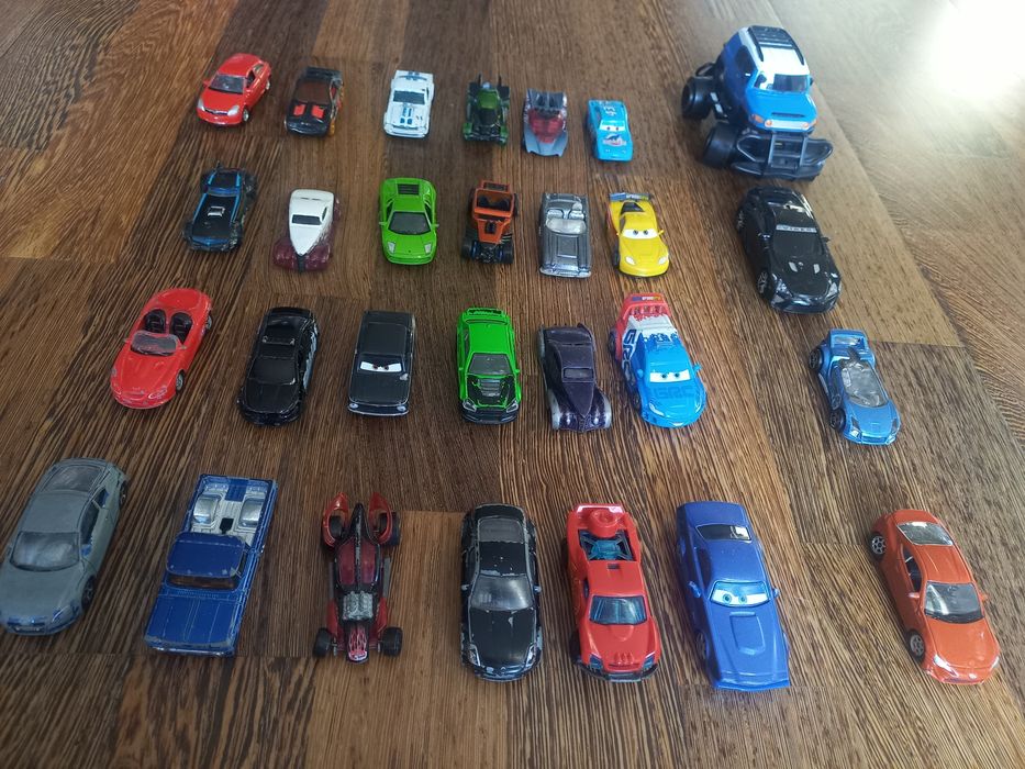 Zestaw samochodzików zelaziakow - 28 sztuk