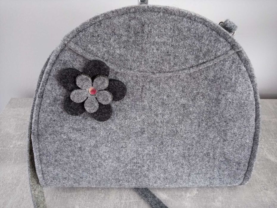 Sara Torebka z filcu
