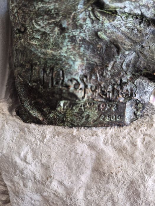 Escultura em Bronze L.M. Lafuente (1993)- Edicão Limitada No 42/2500.
