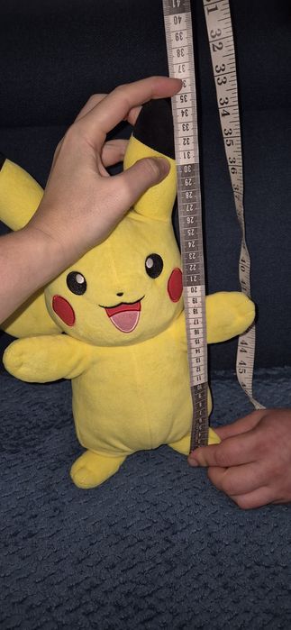 Duza maskotka swieCaca grajaca pokemon PIKATCHU 35CM