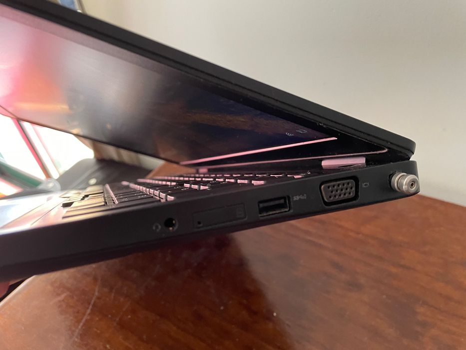 Dell Precision 3520 - 15.6" (i7-7700HQ/16GB/256GB SSD)64283888605185122