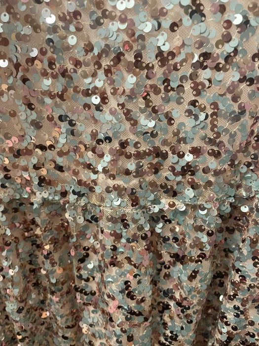 Платя святкове Reserved