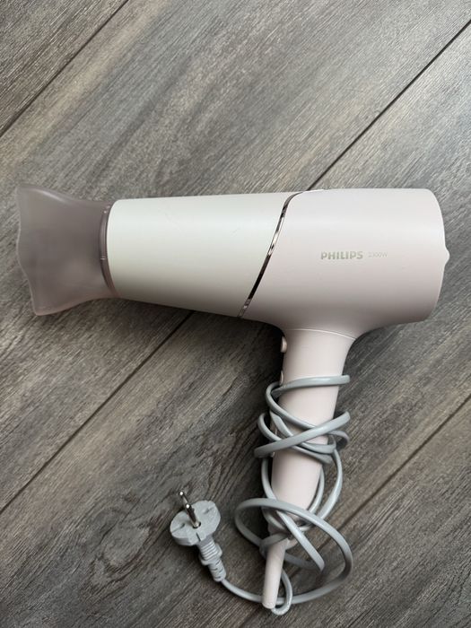 Фен Philips BHD530/00 серії 5000